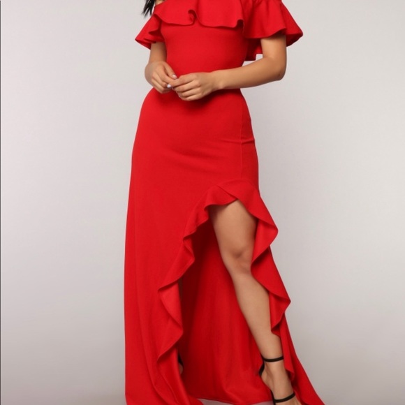Red Holiday Chasing’ Love Ruffle Dress - Picture 2 of 11